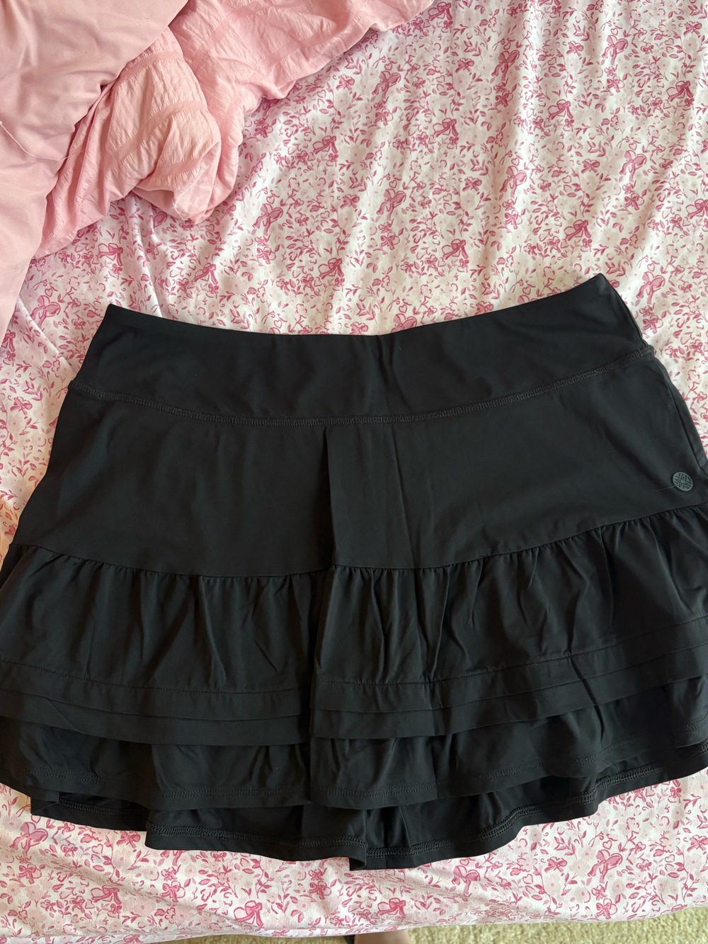 Lilly Pulitzer Luxletic Black Solid Pull-On Tiered Ruffle Athletic Skort SZ L